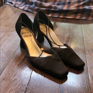 Black Dress Pumps